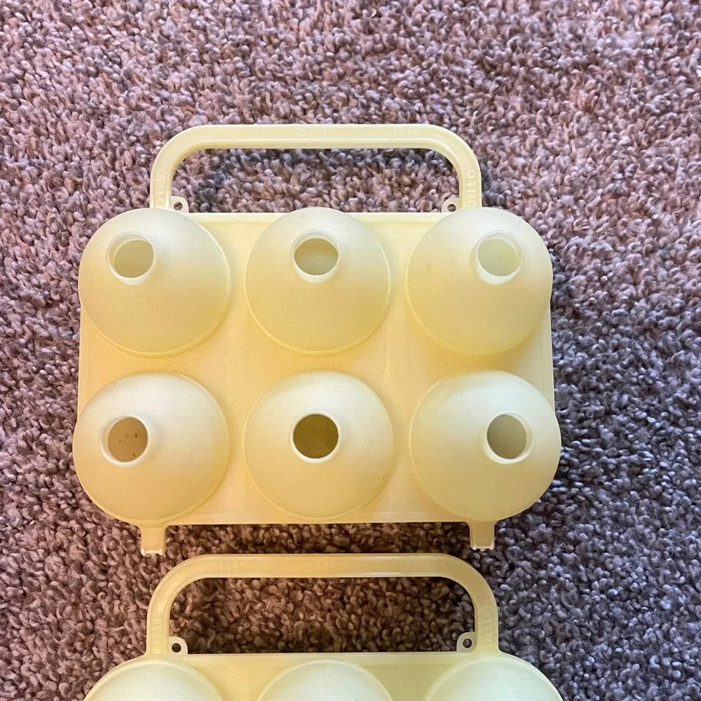 2 JELL-O Jello Jigglers Easter Egg Molds yellow Smooth Vintage Mold Spring‎